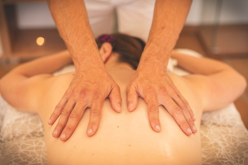 Masáže Detoxikační masáž